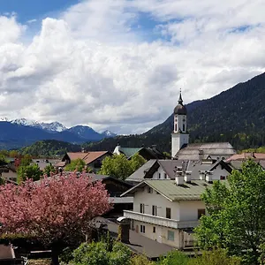 Bunter Hirsch Im Garmischer Zentrum Apartment Garmisch-Partenkirchen
