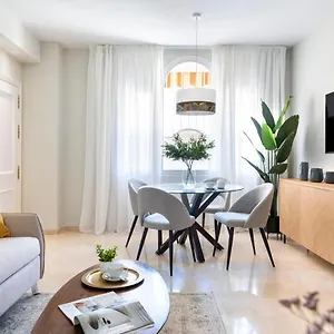 Magno Ruisenor Apartment Seville